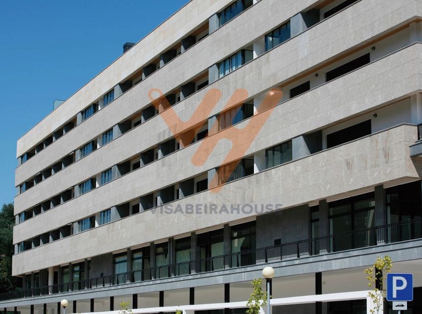 Зображення Вигляд, комерційне приміщення, Repeses e São Salvador