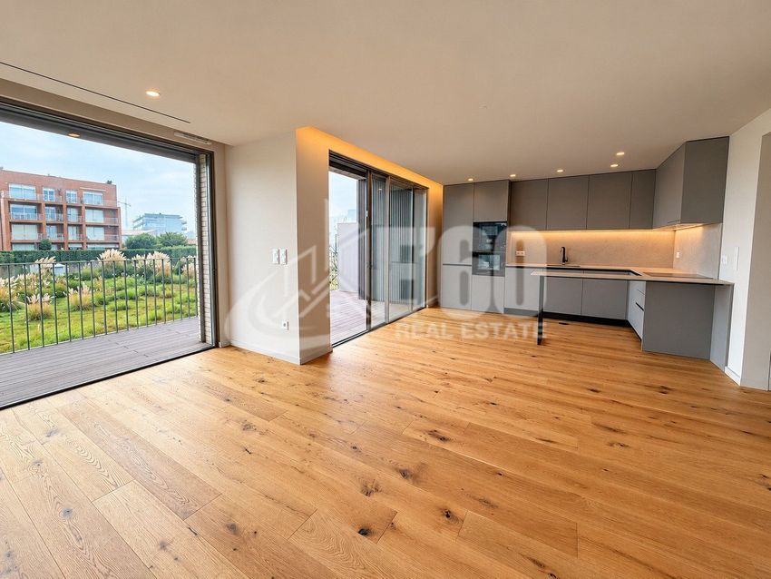 Imagem de apartamento t3 em Praia de Brito - São Félix da Marinha