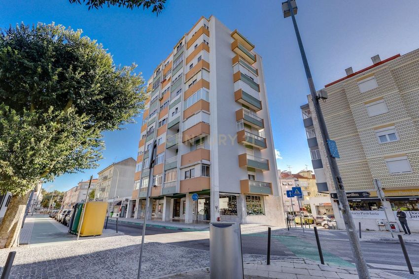 Imagem Vistas de apartamento t2 em Rua dos Bombeiros Voluntários, 4