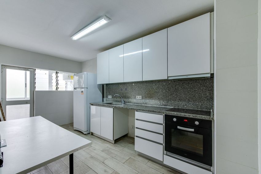 Imagem Cozinha de apartamento t3 em Rua Mimosas