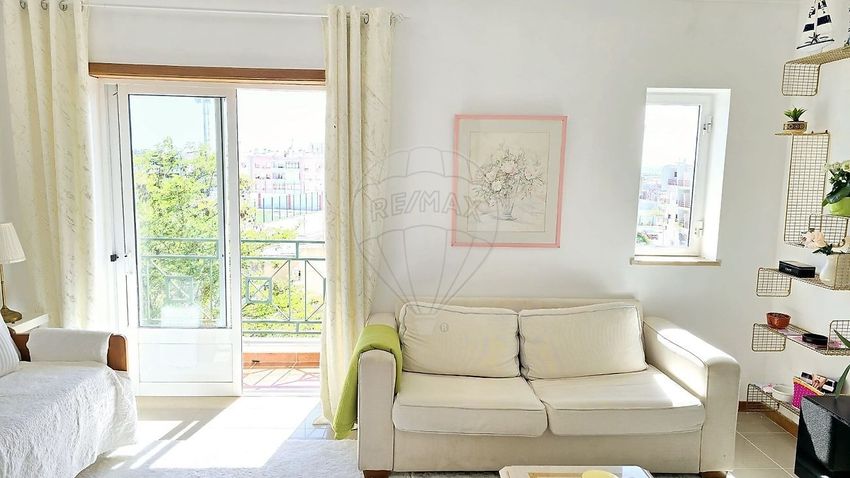 Imagem Sala de estar de apartamento t2 em Avenida Municipio de Playa