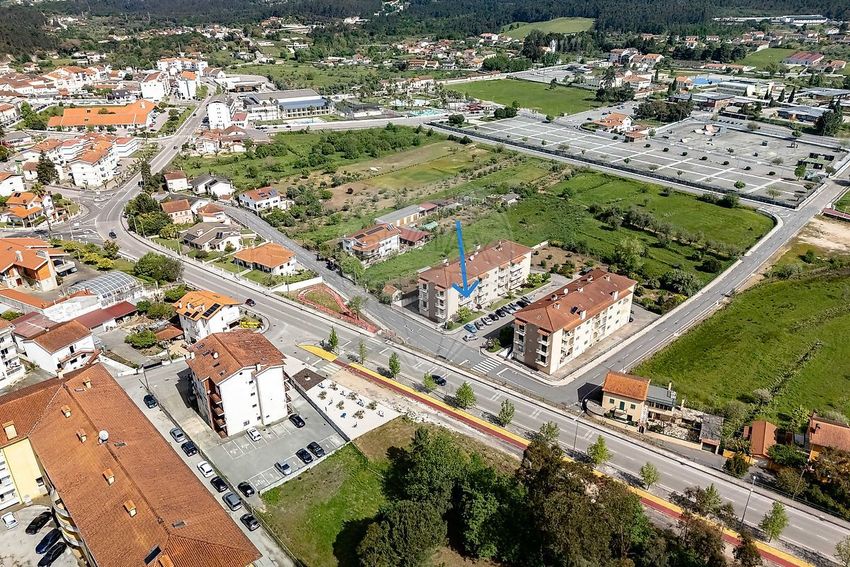 Imagem de apartamento t3 em Poiares (Santo André)