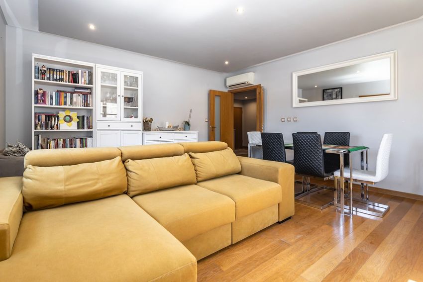 Imagem Sala de estar de apartamento t2 em Rua Eusébio da Silva Ferreira