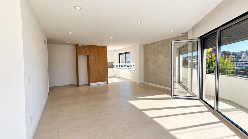 Imagem Divisão de duplex em Rua Manuel de Almeida Lopes