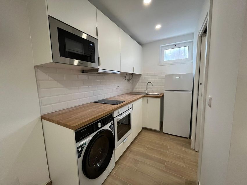 Imagem Cozinha de apartamento t0 em Rua Bartolomeu Perestrelo, 1