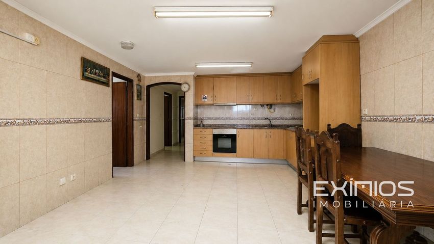 Imagem Cozinha de  casa ou moradia em Caxinas
