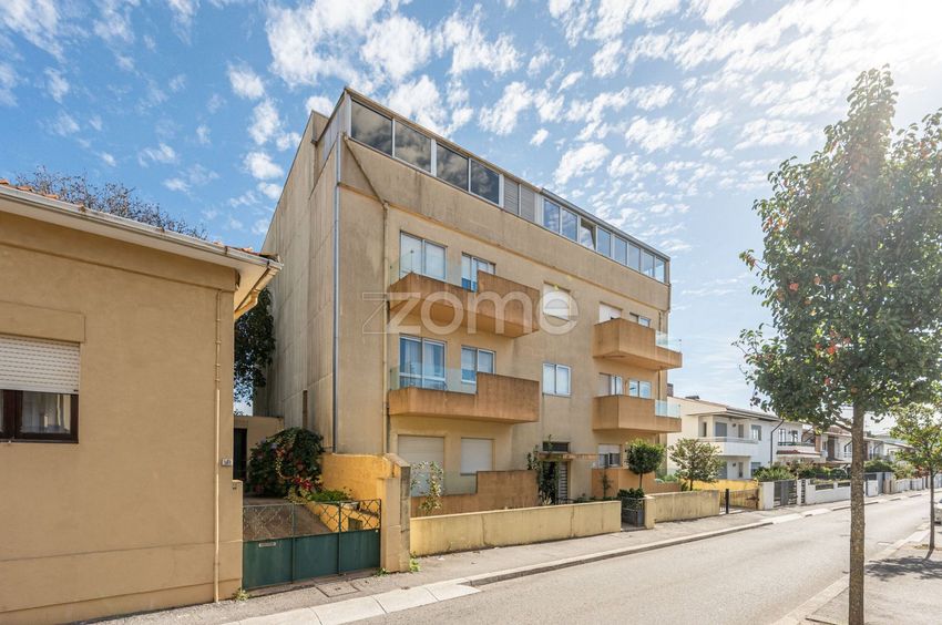 Зображення Фасад, квартира t3, Rua Avilhó, 540