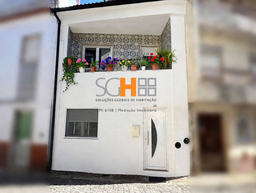 Imagem Fachada de  moradia independente em Alcains