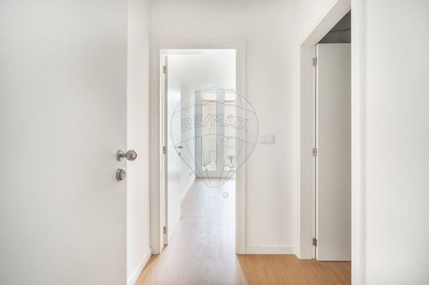 Imagem Corredor de apartamento t0 em Avenida Doutor Manuel Teixeira Ruela