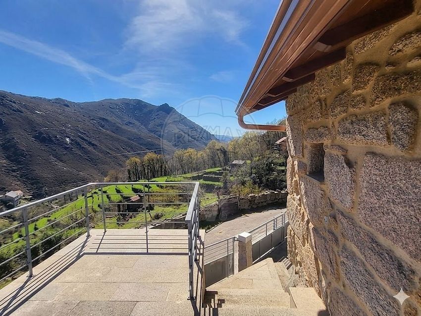 Imagem Terraço de  moradia independente em Lugar de Ribeiro de Baixo , 4960-086, Castro Laboreiro e Lamas de Mouro, Melgaço, Viana do Castelo s/n