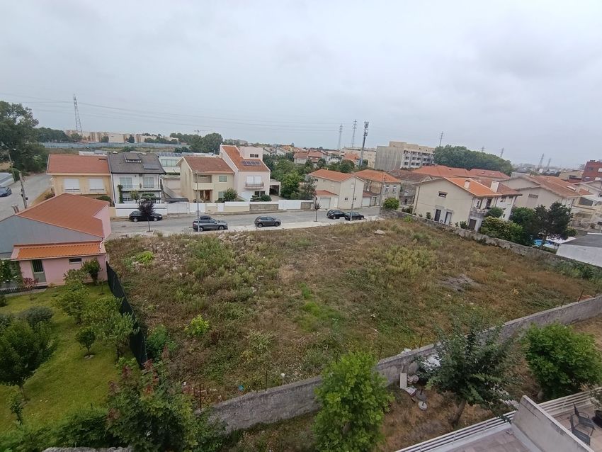 Imagem de terreno em Rua Nova de Sendim, 182