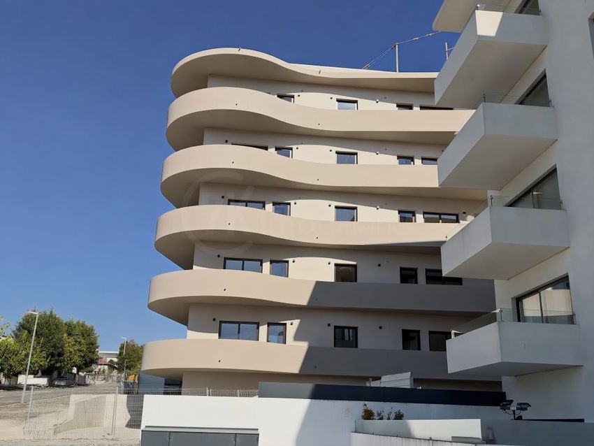 Imagem de apartamento t2 em Rua Tenente Coronel Maggiolo Gouveia