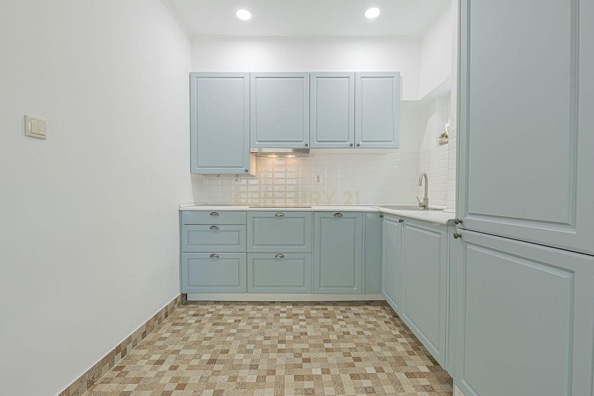 Imagem Cozinha de apartamento t1 em Rua António Correia, 10
