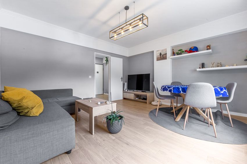 Imagem Sala de estar de apartamento t2 em Rua São Francisco Xavier, 219