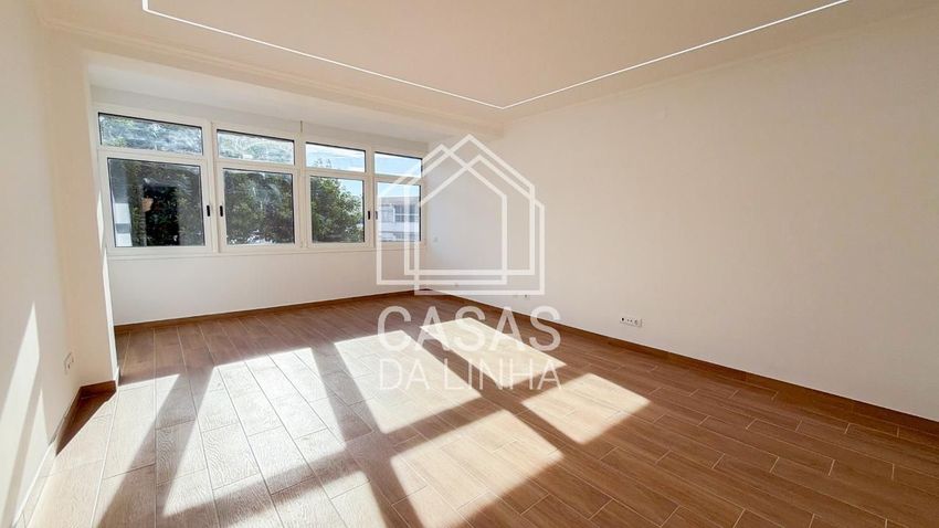 Imagem Divisão de apartamento t2 em São Pedro do Estoril