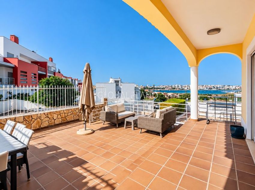 Imagem Terraço de  moradia geminada em Ferragudo