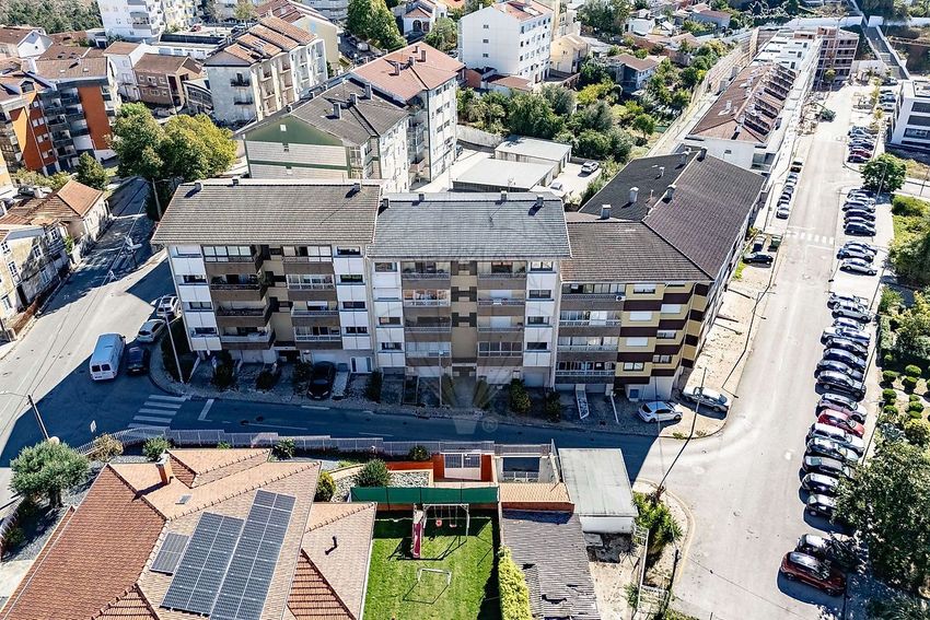 Imagem de apartamento t4 em Rua Lourenço Chaves de Almeida