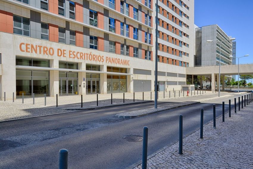 Imagem Fachada de escritório em Avenida do Atlântico s/n