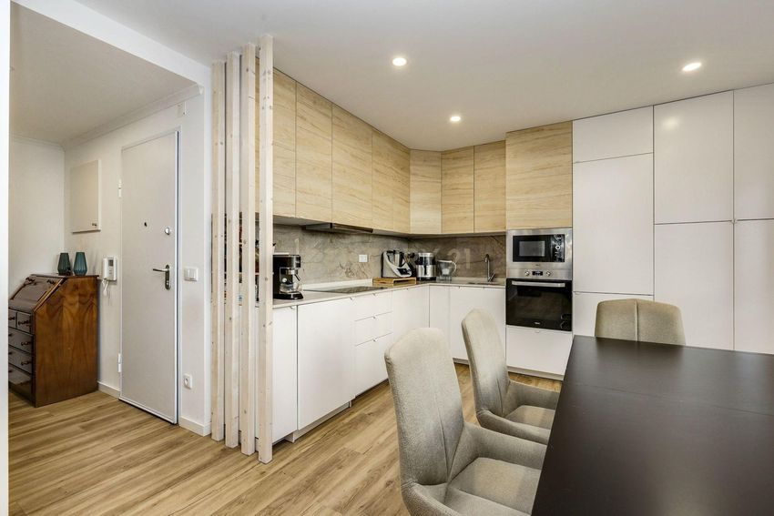 Imagem Sala de estar de apartamento t3 em Rua Eça de Queiroz, 10