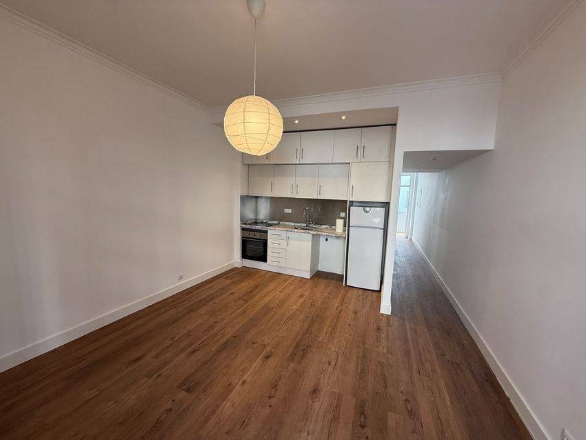 Imagem Cozinha de apartamento t1 em Rua Arco do Carvalhão, 35