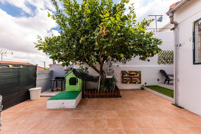 Imagem Terraço de  moradia em banda em Avenida da Libertação