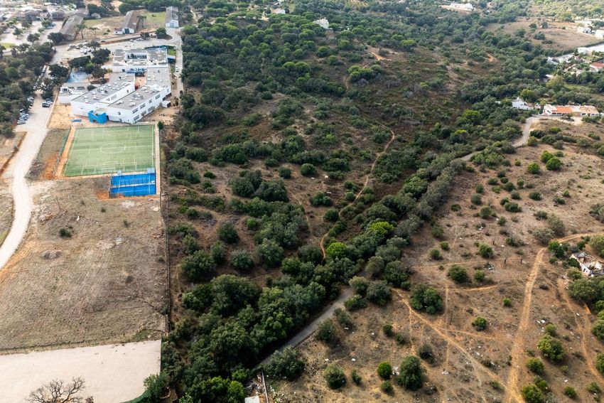 Imagem Vistas de terreno em Estrada de Vale de Éguas, 30