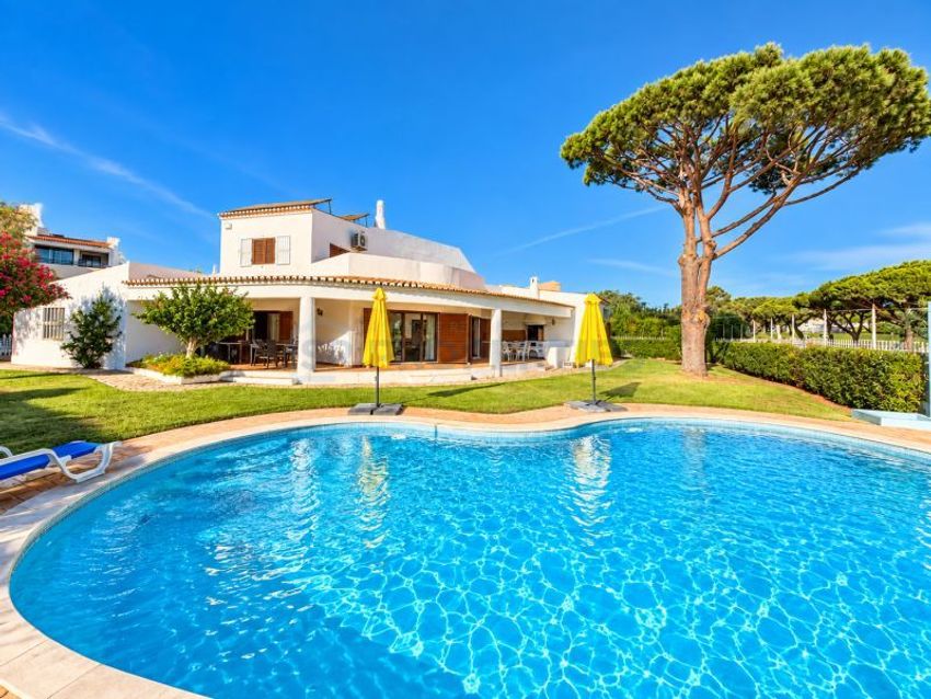 Imagem Piscina de  casa ou moradia em Rua da Espanha
