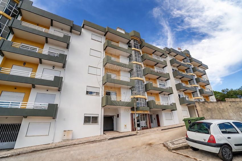 Imagem Vistas de apartamento t3 em Praceta António Oliveira Lopes