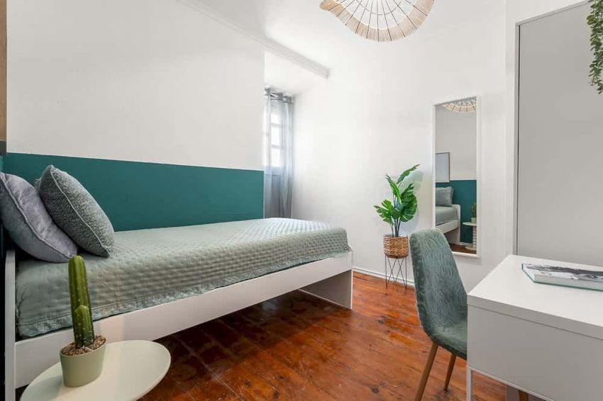 Imagem Sala de estar de quarto em Rua Prior do Crato, 99
