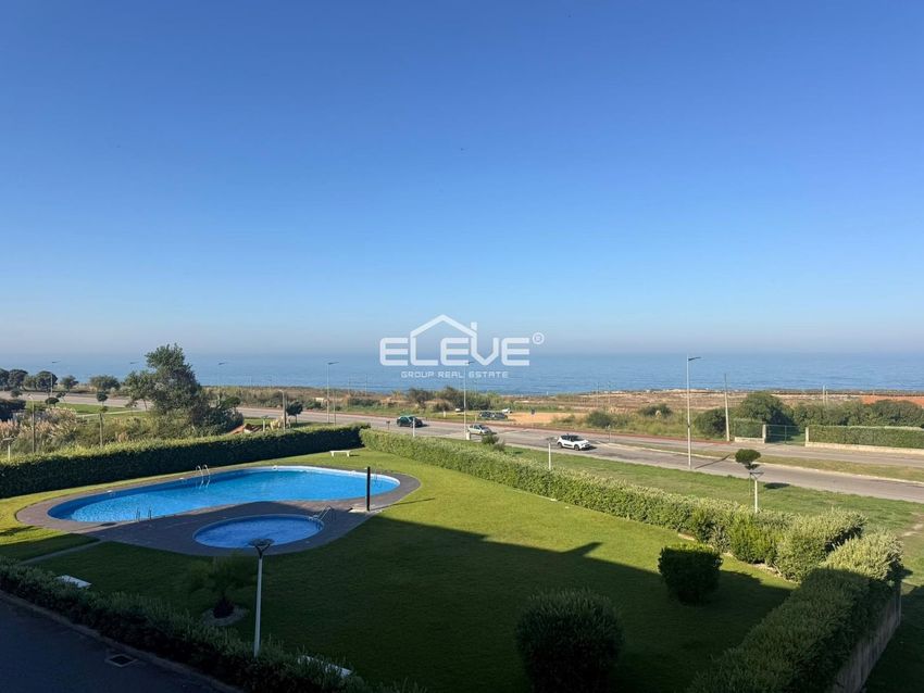 Imagem Piscina de apartamento t2 em Rua Praia de Brito, 402