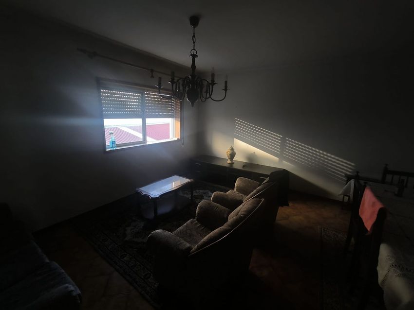 Imagem Sala de estar de apartamento t2 em Travessa do Ramalhão, 52