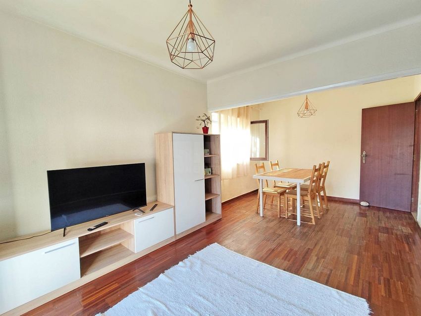 Imagem Sala de estar de apartamento t2 em Covilhã e Canhoso