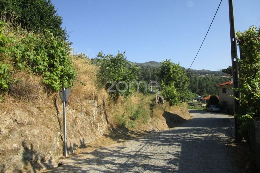 Imagem de terreno em Largo António Queirós Montenegro