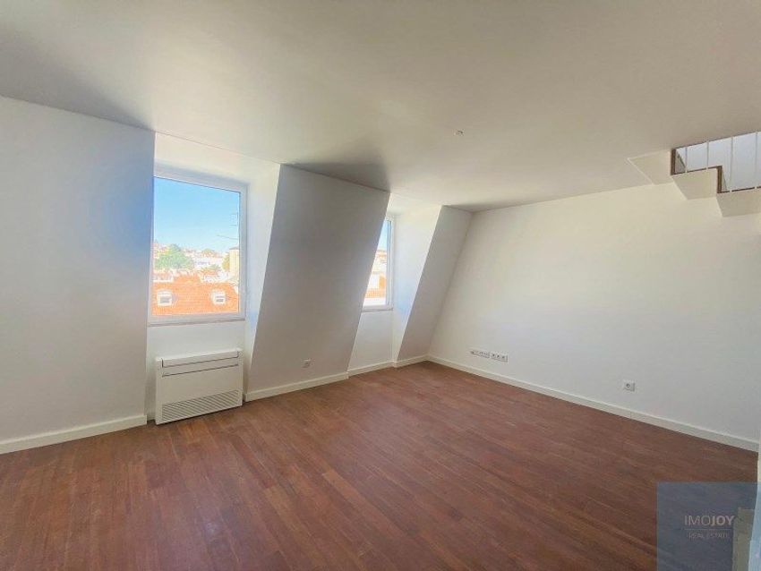 Imagem Divisão de apartamento t3 em Rua Palmira, 28