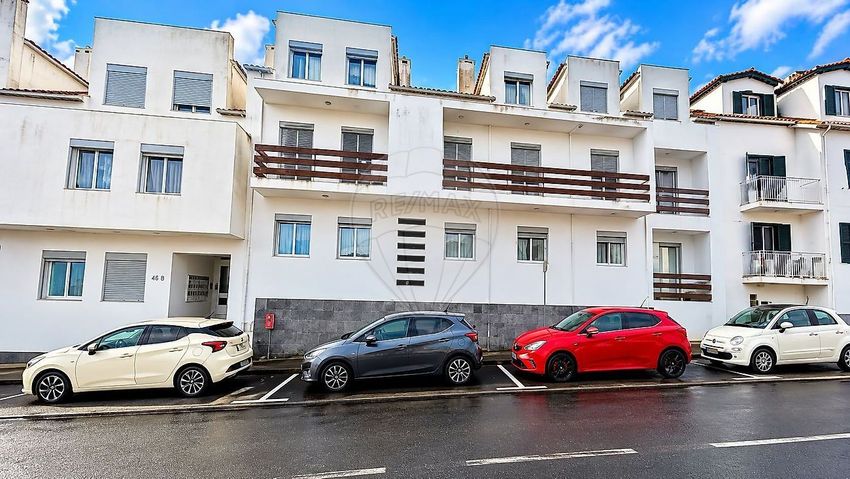 Imagem Vistas de apartamento t2 em Fajã de Cima