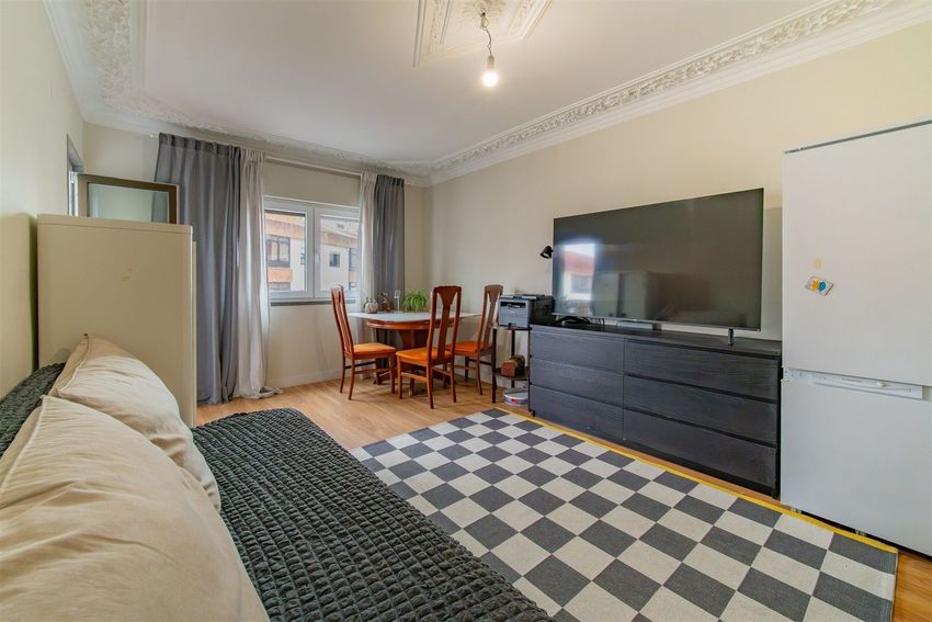 Imagem Sala de estar de apartamento t3 em Rua dos Chãs, 12