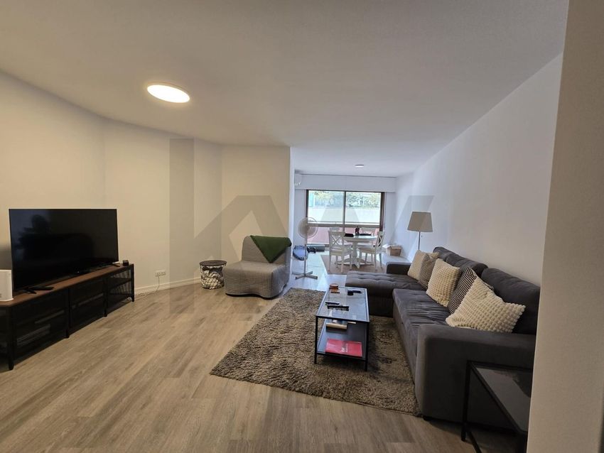 Imagem Sala de estar de apartamento t2 em Rua Embaixador Teixeira de Sampaio, 3