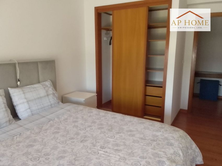 Imagem Quarto de apartamento t2 em Rua Prior Urbino de Pinho s/n