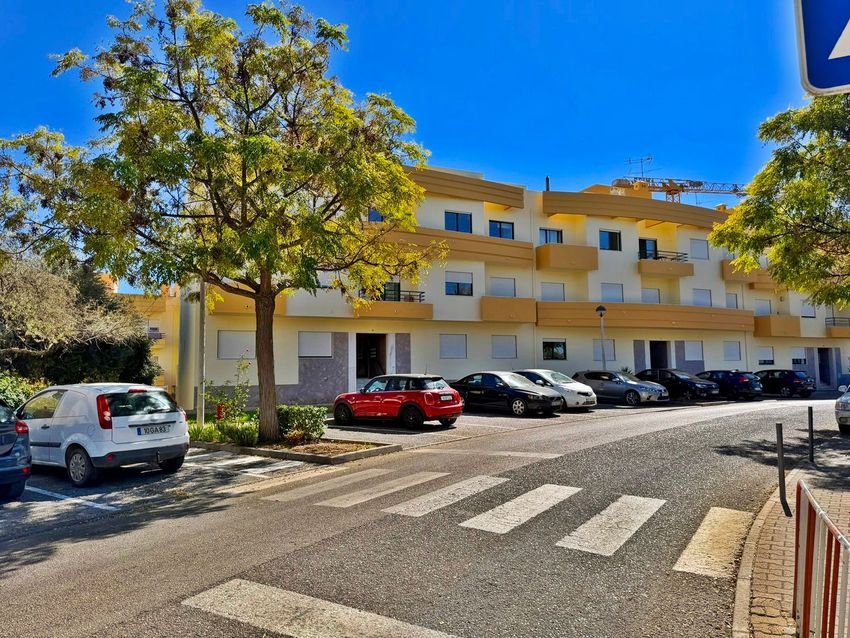 Imagem Vistas de apartamento t2 em Rua Maria Aboim