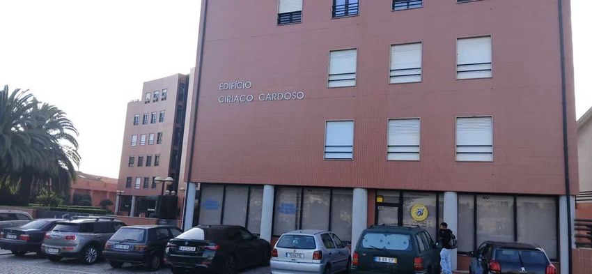 Imagem Vistas de apartamento t2 em Rua de Ciríaco Cardoso