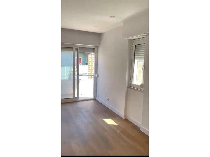 Imagem Quarto de apartamento t1 em Avenida Brasília
