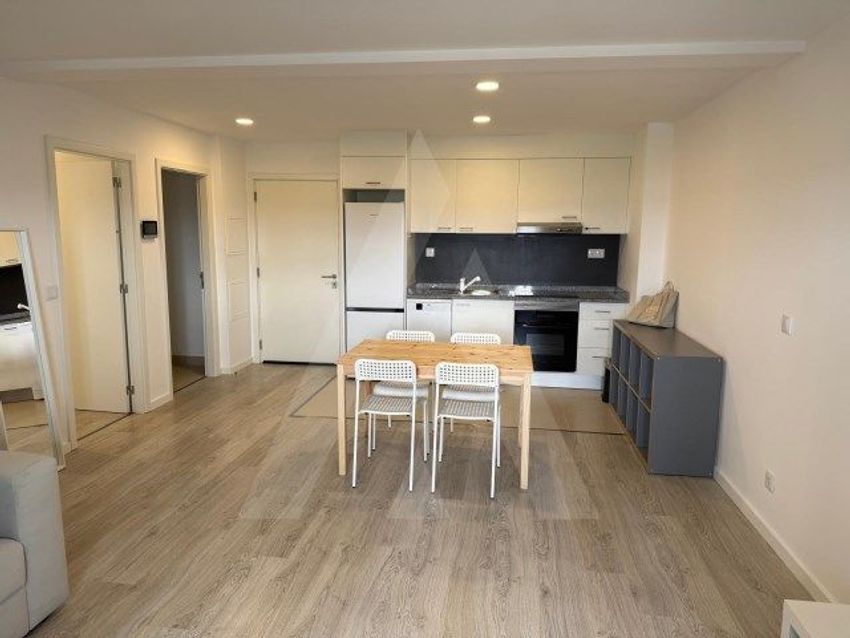 Imagem Cozinha de apartamento t2 em Rua Manuel Simões Madaíl