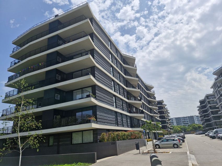 Зображення Фасад, квартира t2, Rua Maria de Sousa, 251