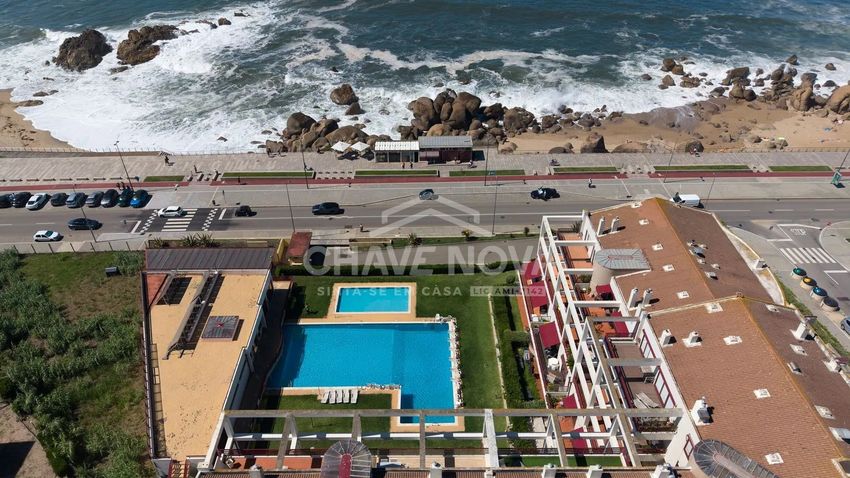 Imagem Piscina de apartamento t3 em Avenida da Beira-Mar