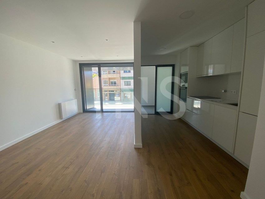 Imagem Divisão de apartamento t2 em Rua Álvaro de Castelões