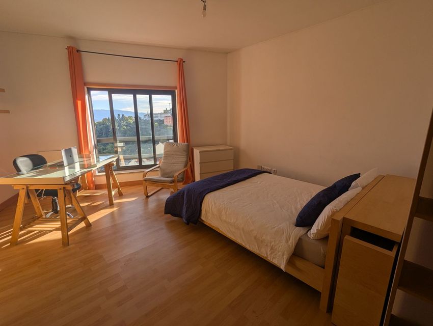 Imagem Quarto de apartamento t0 em Rua António Augusto de Aguiar, 16