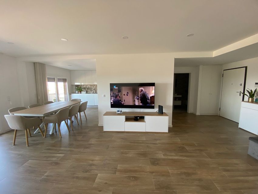 Imagem Sala de estar de apartamento t4 em Avenida dos Ferroviários