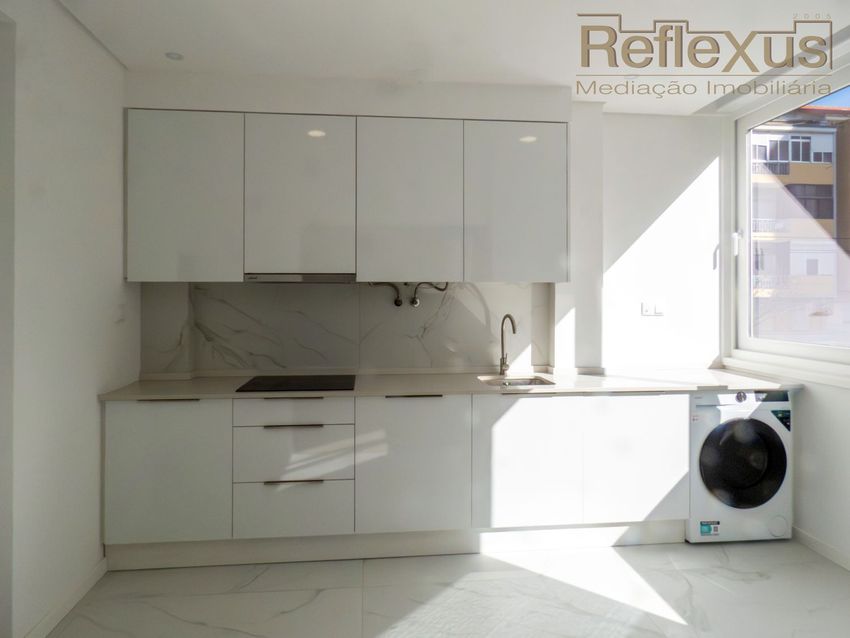 Imagem Cozinha de apartamento t2 em Rua São João Baptista de Ajudá