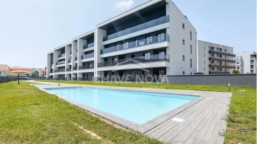 Imagem Piscina de apartamento t1 em Rua do Espinheiro