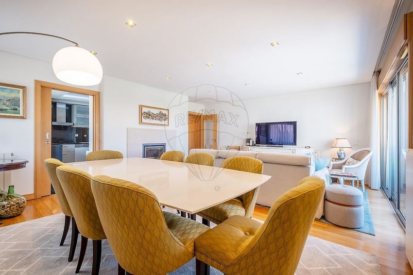Imagem Sala de estar de apartamento t3 em Bessa - Foco